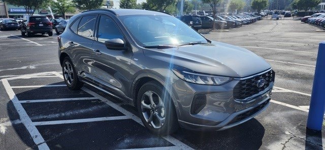 Used 2024 Ford Escape ST-Line with VIN 1FMCU0MNXRUB57916 for sale in Louisville, KY