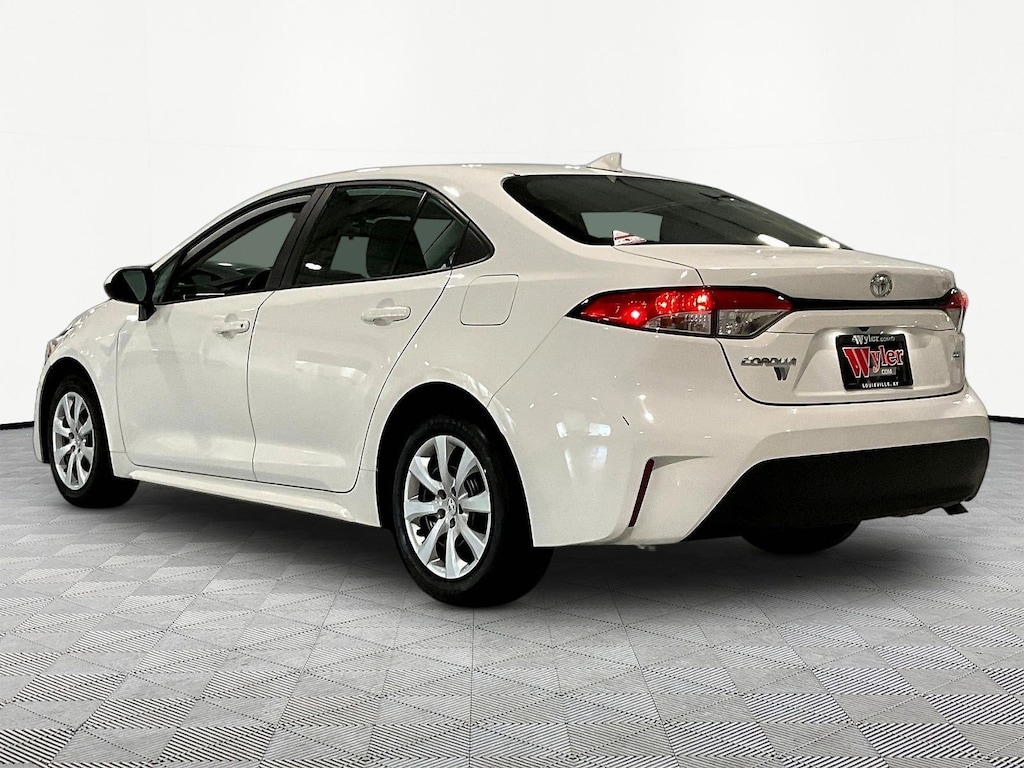 Used 2023 Toyota Corolla LE CVT Sedan