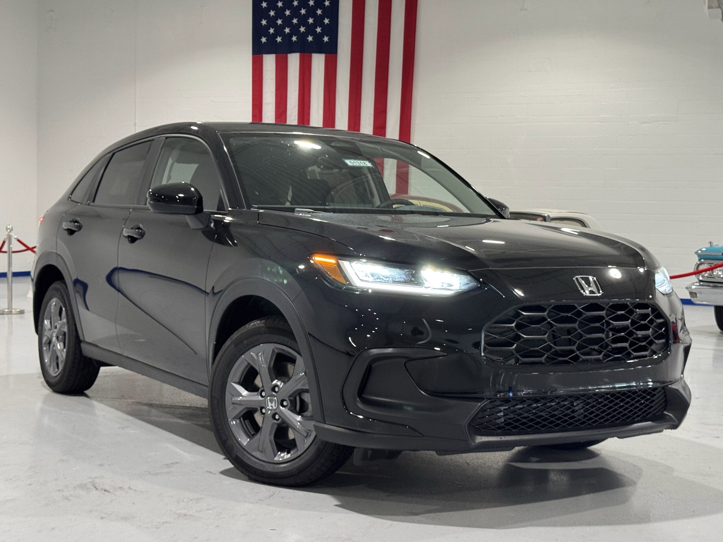 2026 Honda HR-V LX photo 2