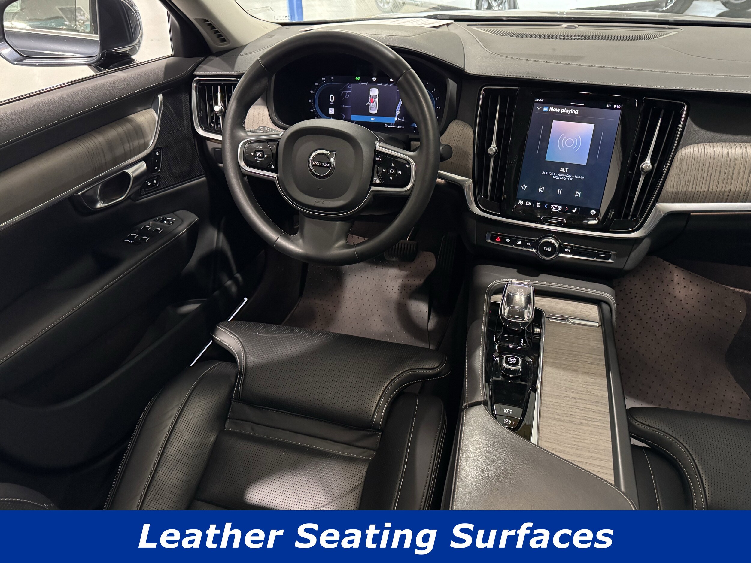 2023 Volvo S90 Ultimate photo 3