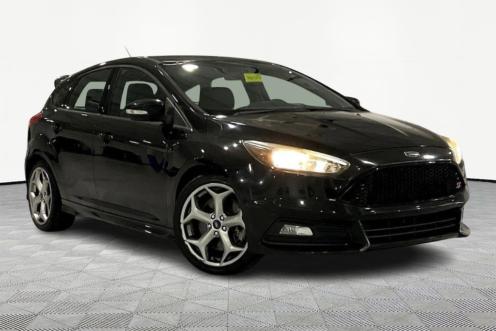 Used 2015 Ford Focus 5dr HB ST Hatchback