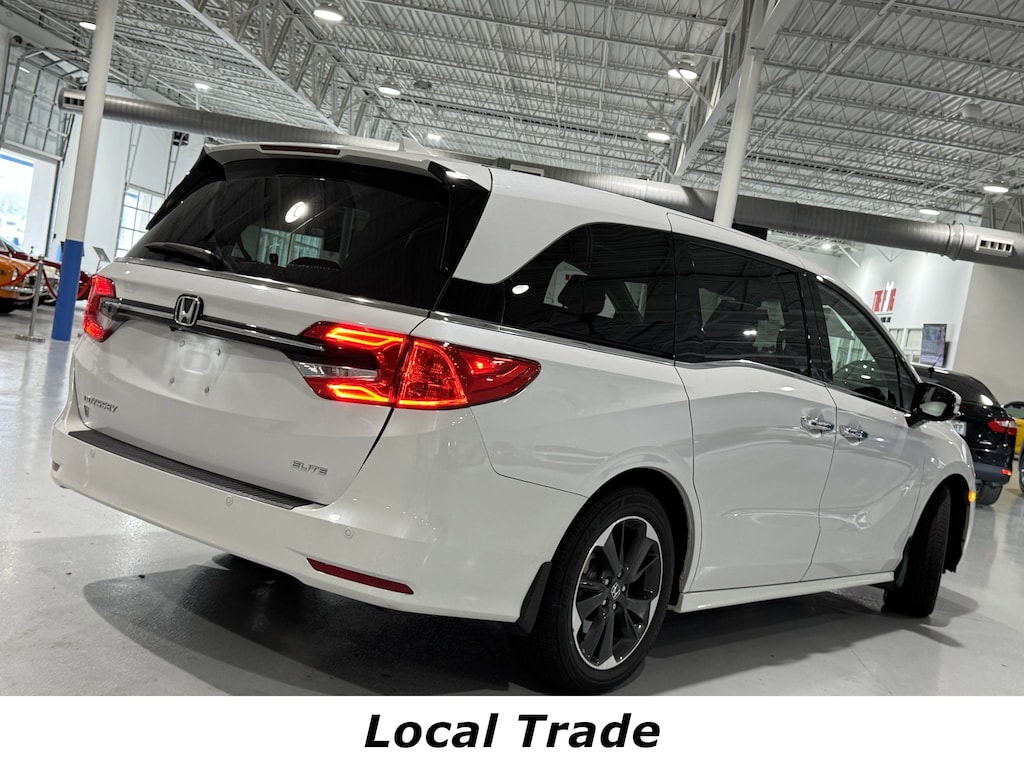 Used 2024 Honda Odyssey Elite Auto Van