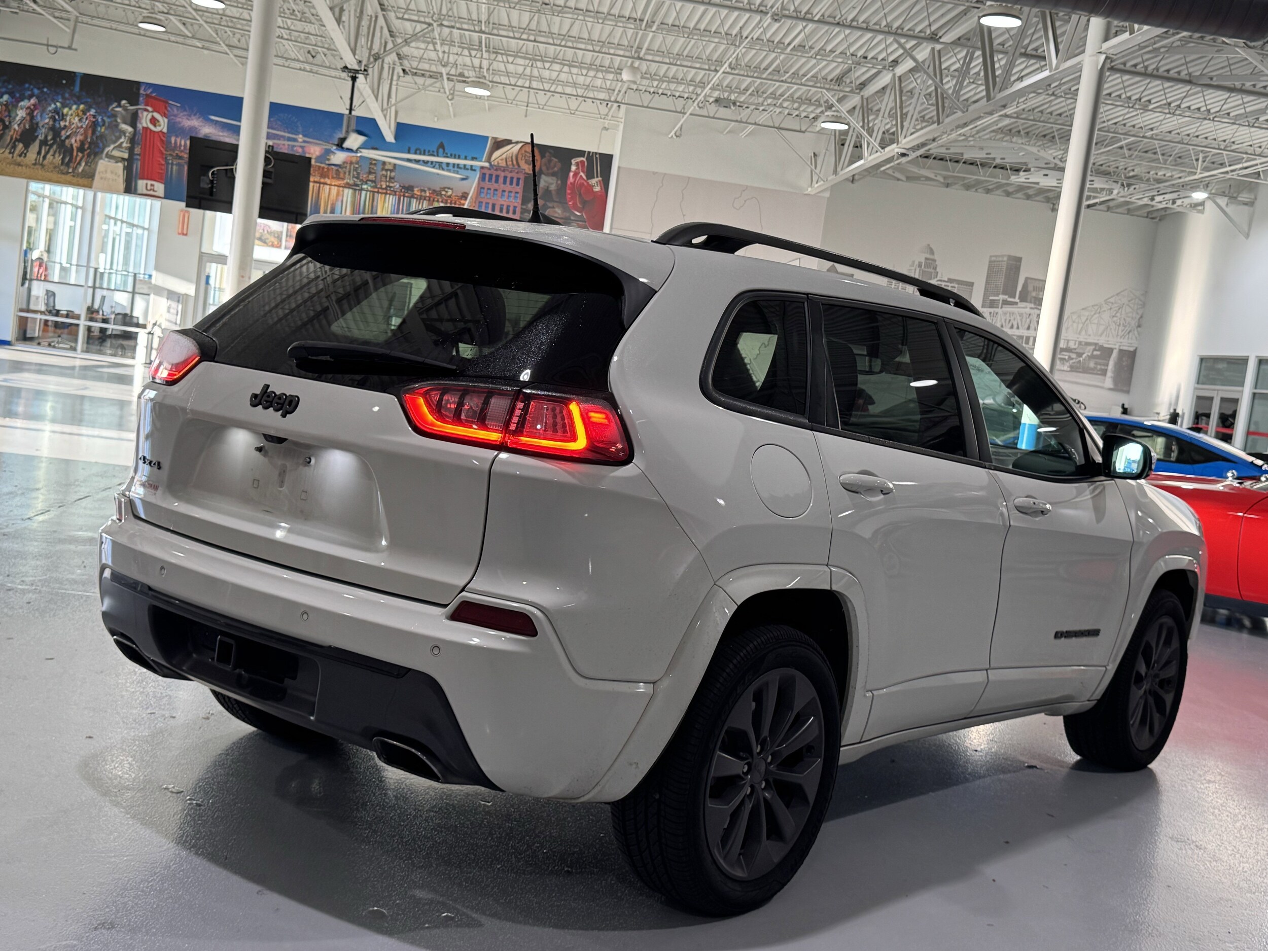 2019 Jeep Cherokee High Altitude photo 2