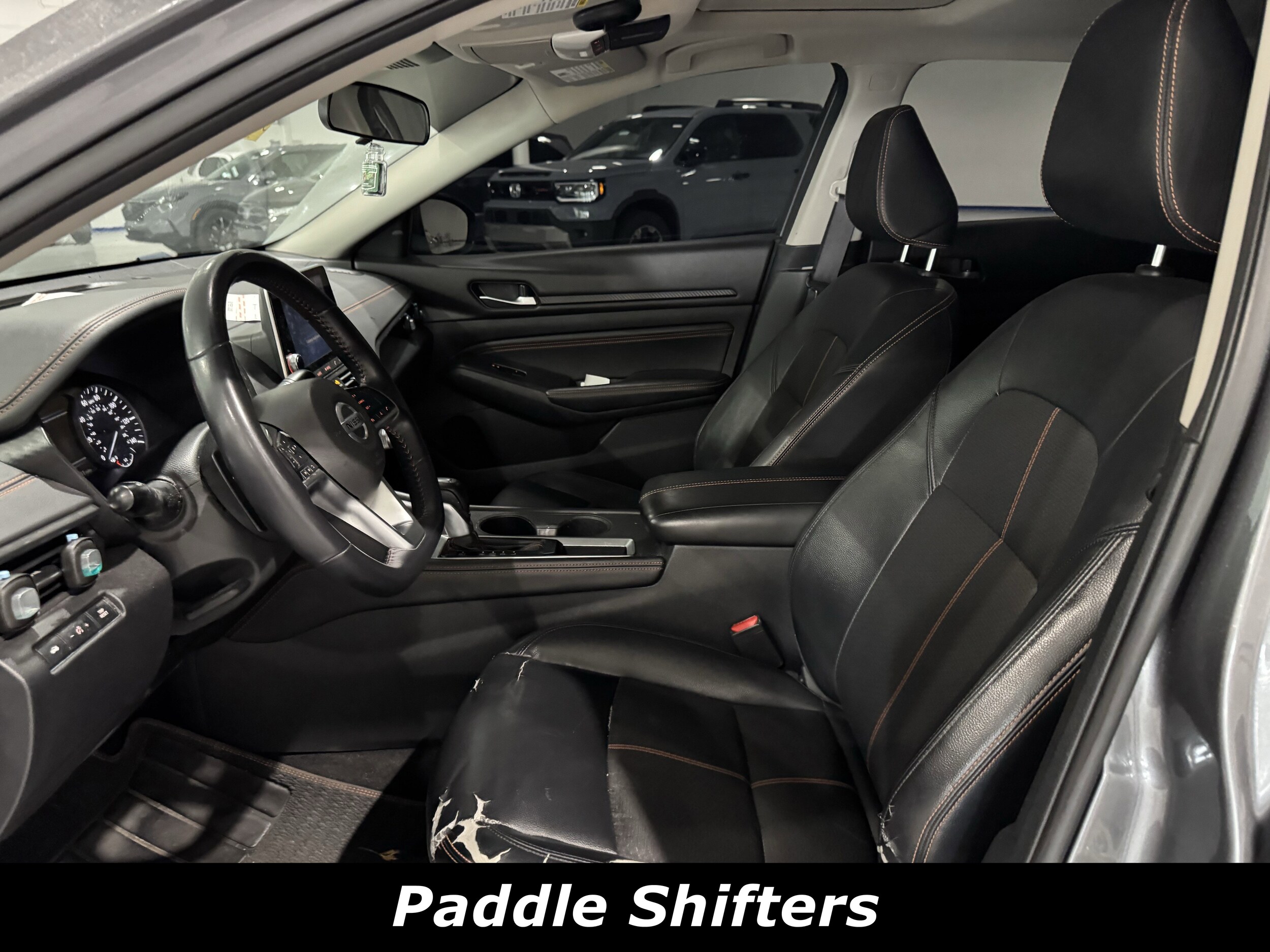 2020 Nissan Altima 2.5 SR photo 2