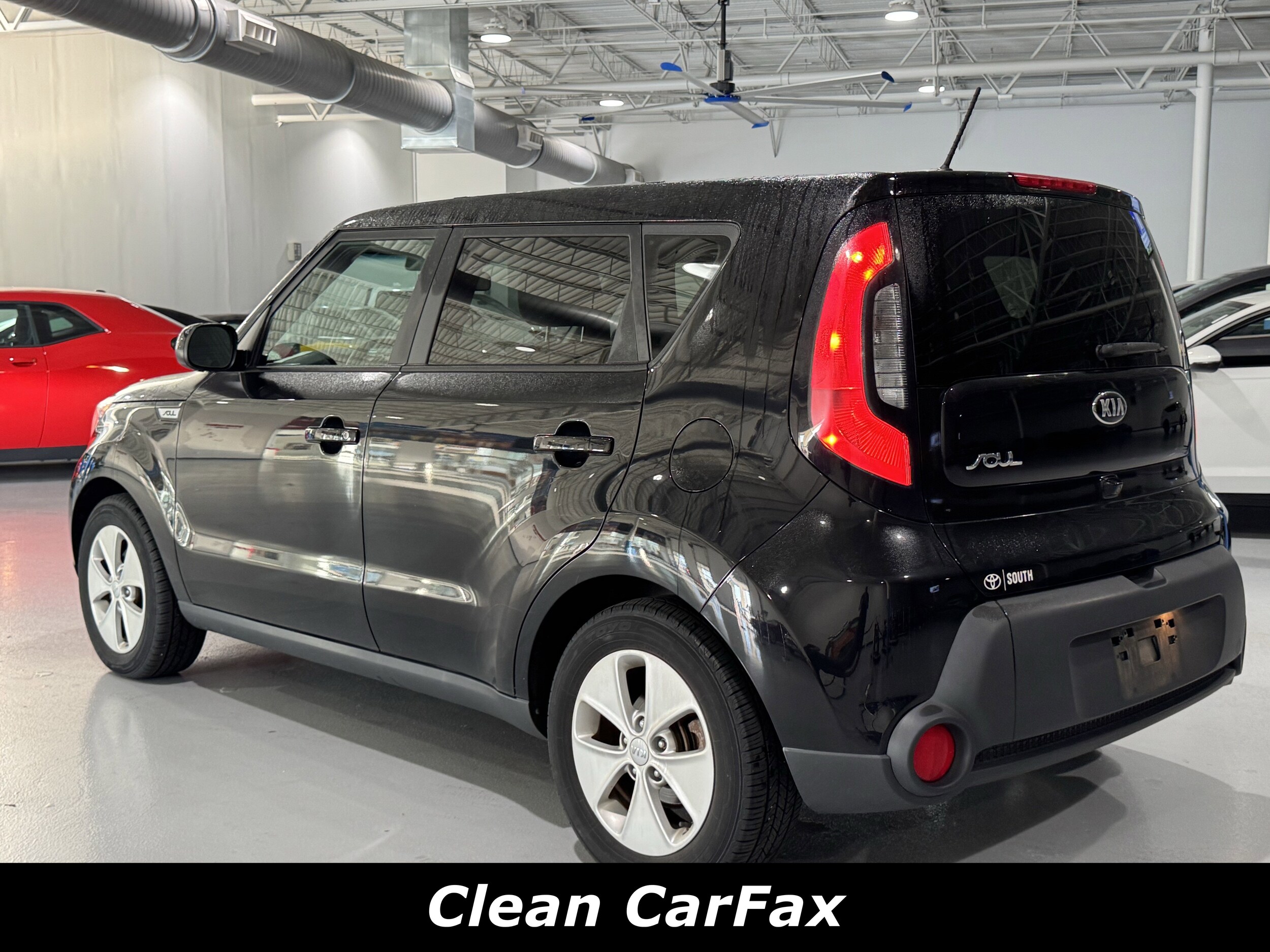 2016 Kia Soul Base photo 2