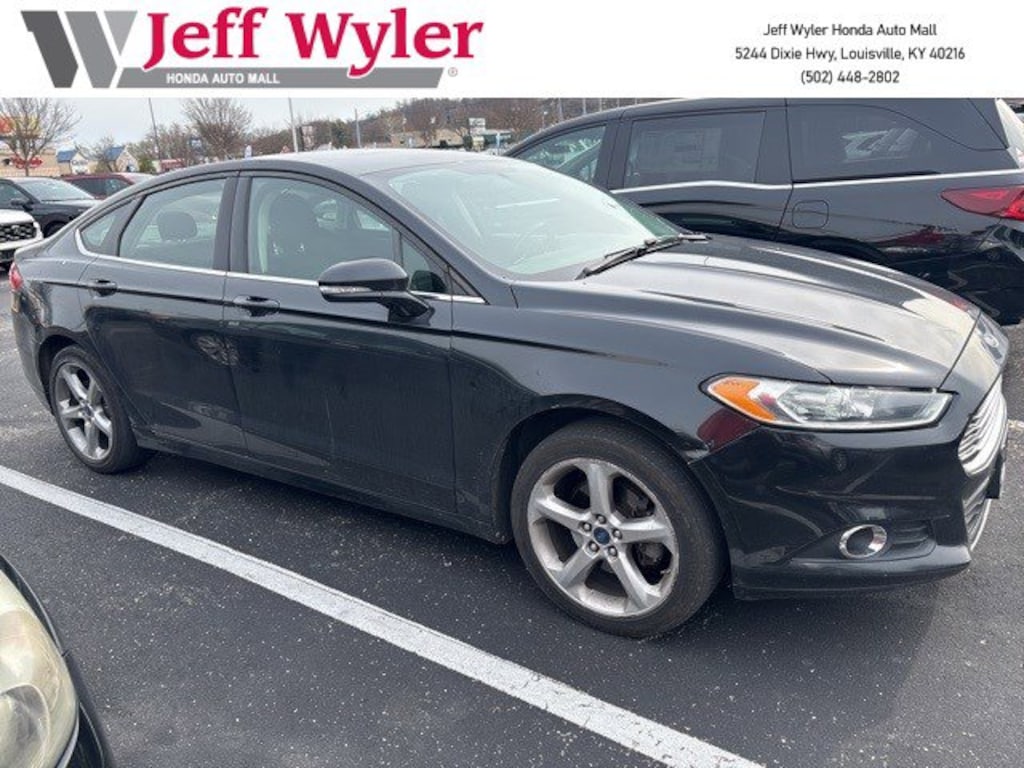 Used 2014 Ford Fusion 4dr Sdn SE FWD Sedan