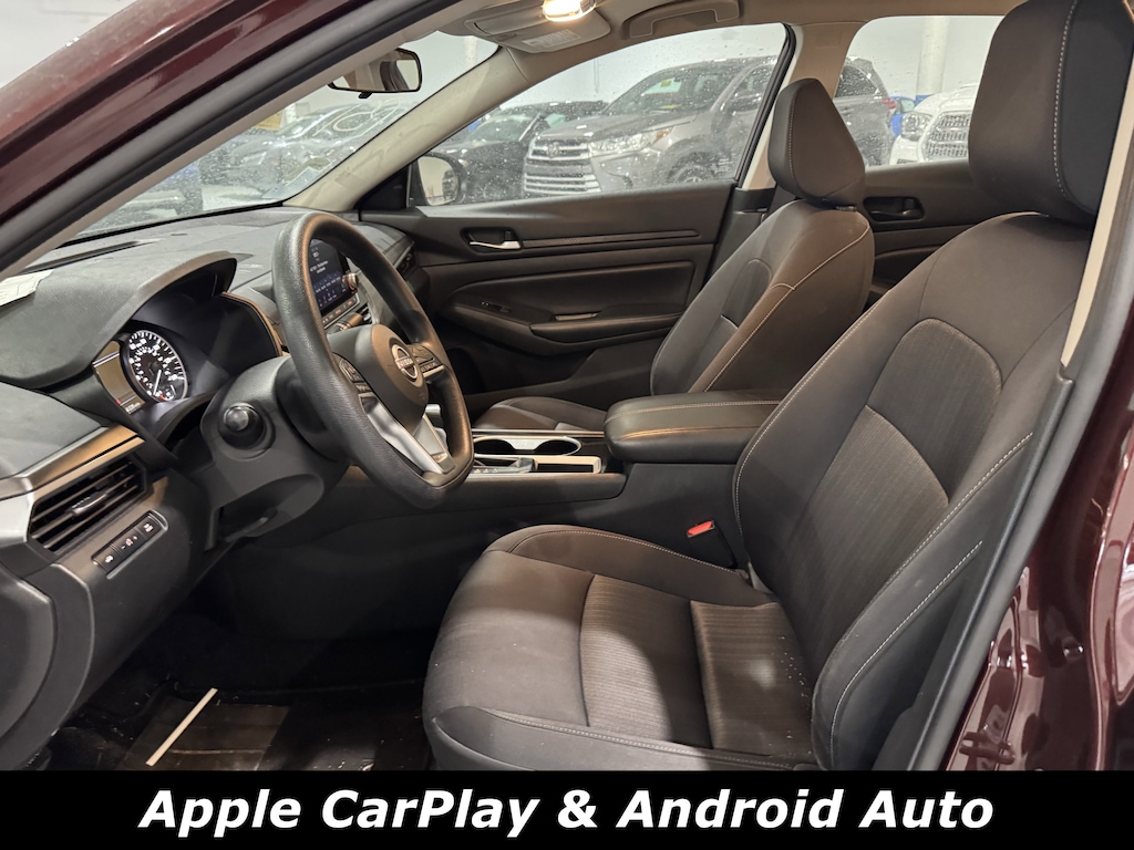 Used 2024 Nissan Altima 2.5 SV Sedan Sedan