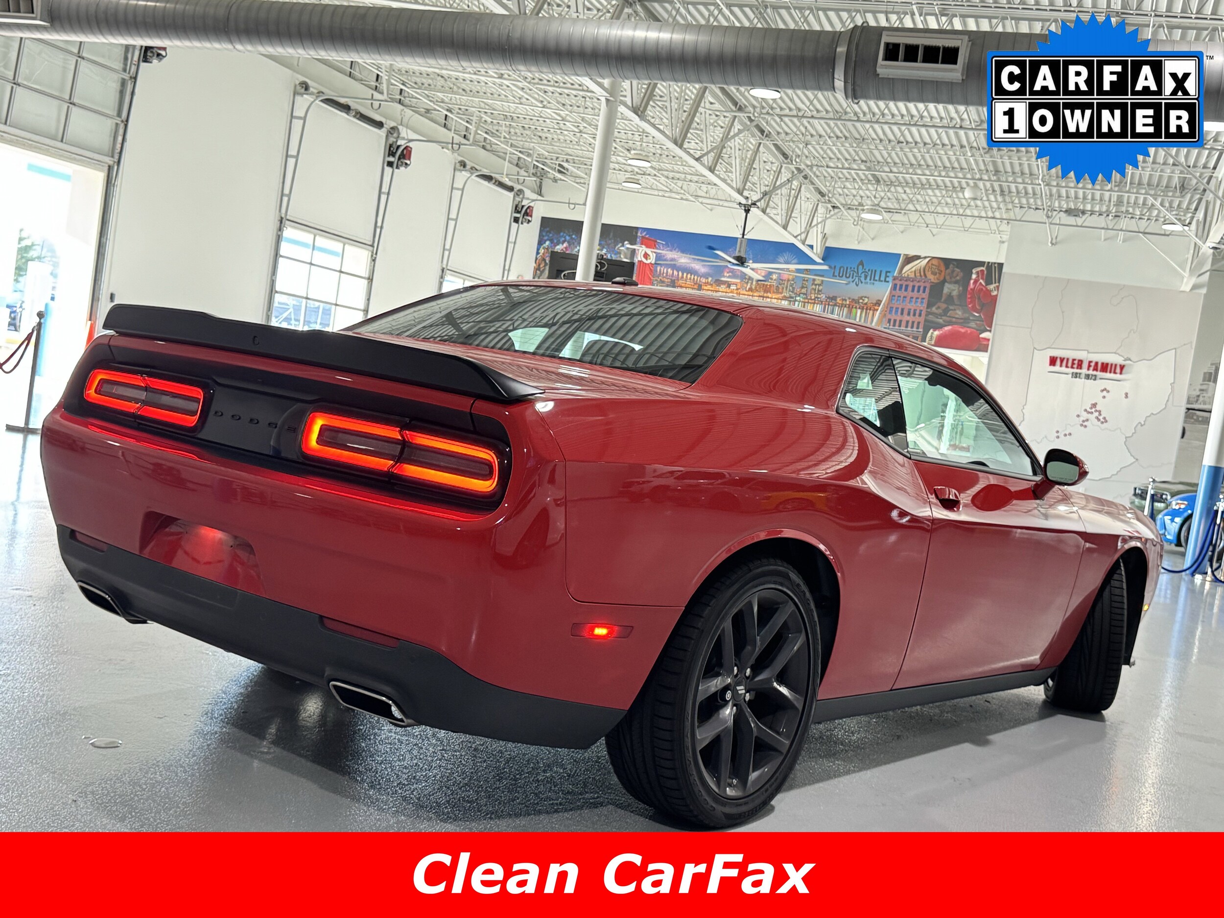 2023 Dodge Challenger GT photo 3