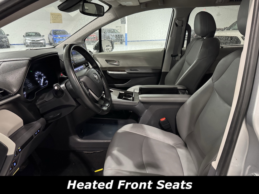 Used 2022 Toyota Sienna XLE AWD 7-Passenger Van Passenger Van