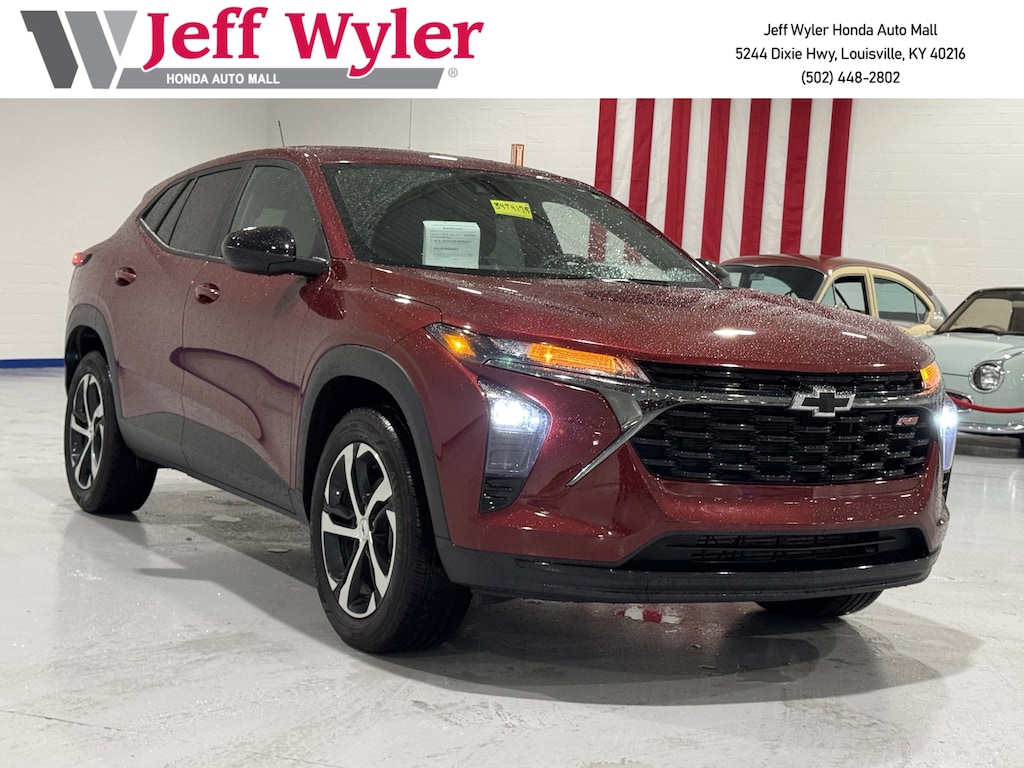 Used 2024 Chevrolet Trax FWD 4dr 1RS SUV