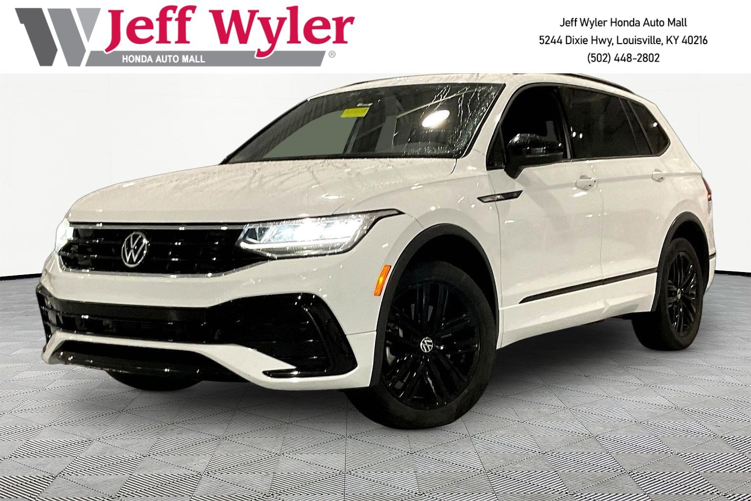 2022 Volkswagen Tiguan 2.0T SE R-Line Black 4Motion's photo