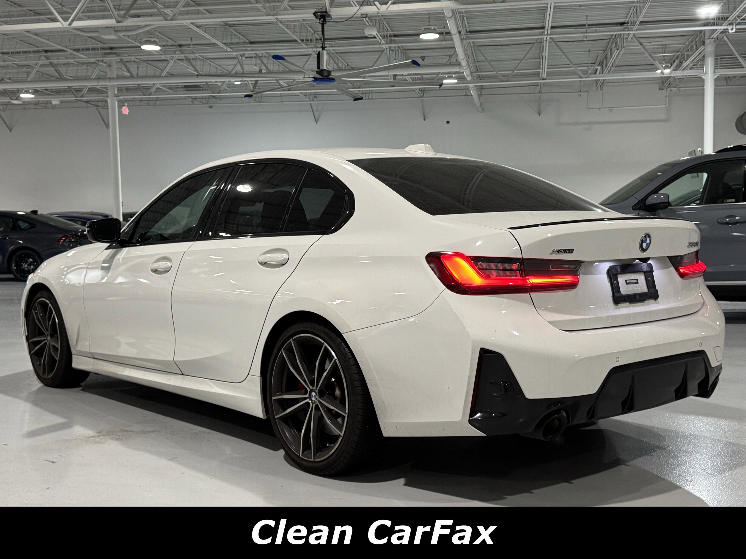 2023 Bmw 330i photo 2