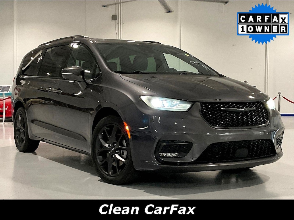 Used 2022 Chrysler Pacifica Limited AWD Van Passenger Van