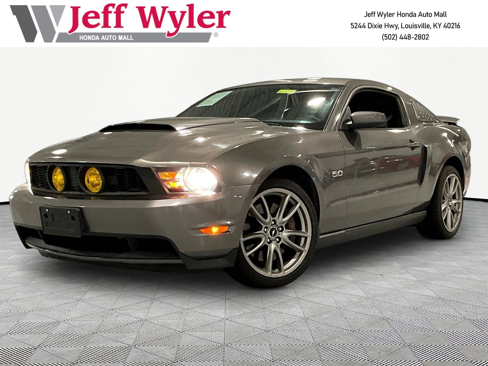 2011 Ford Mustang GT Premium's photo
