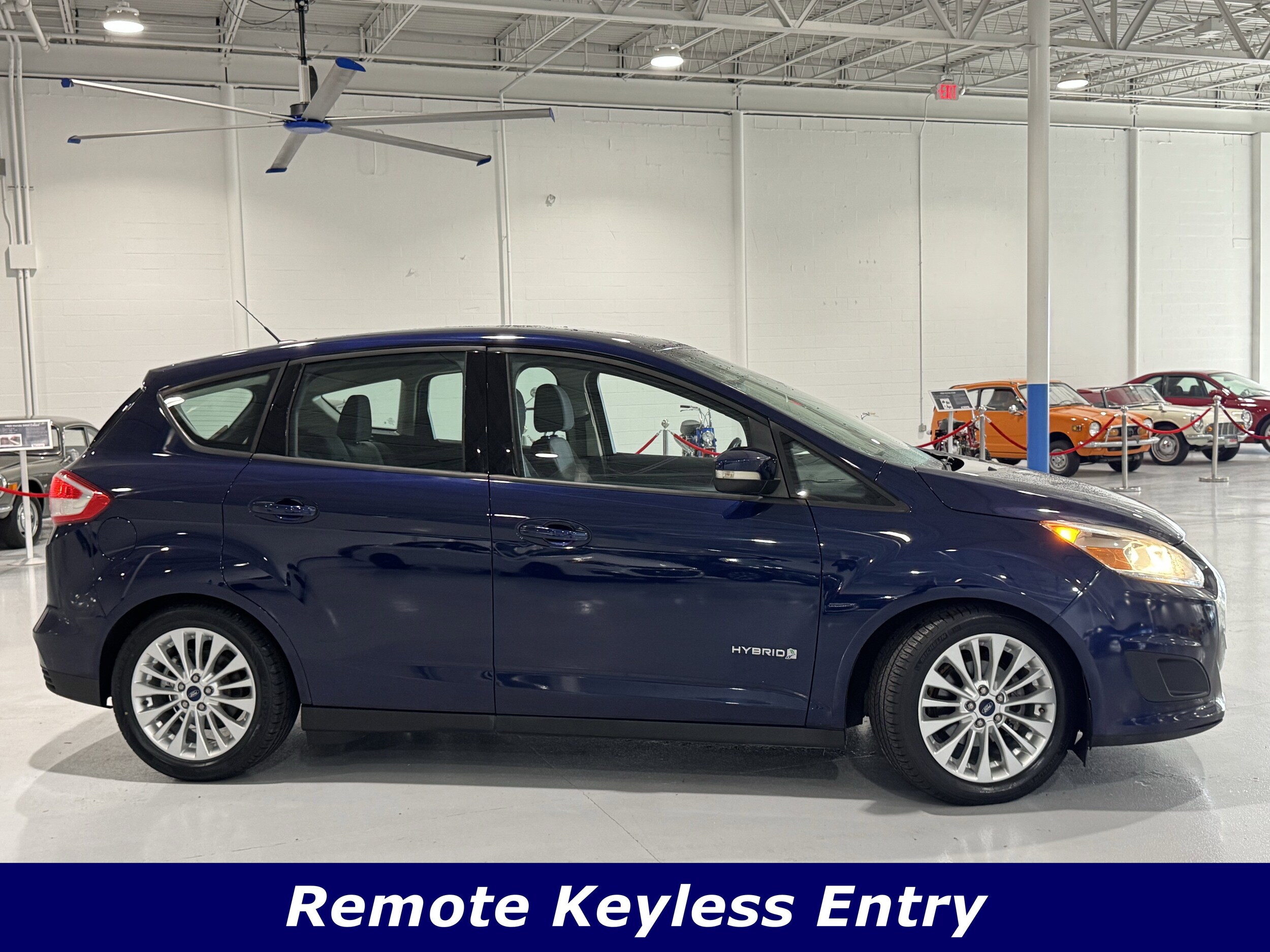 2017 Ford C-Max Hybrid SE photo 2