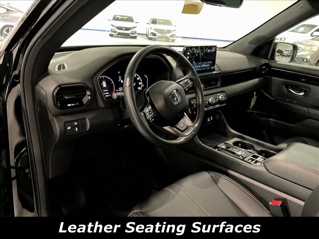 Used 2025 Honda Pilot TrailSport AWD SUV