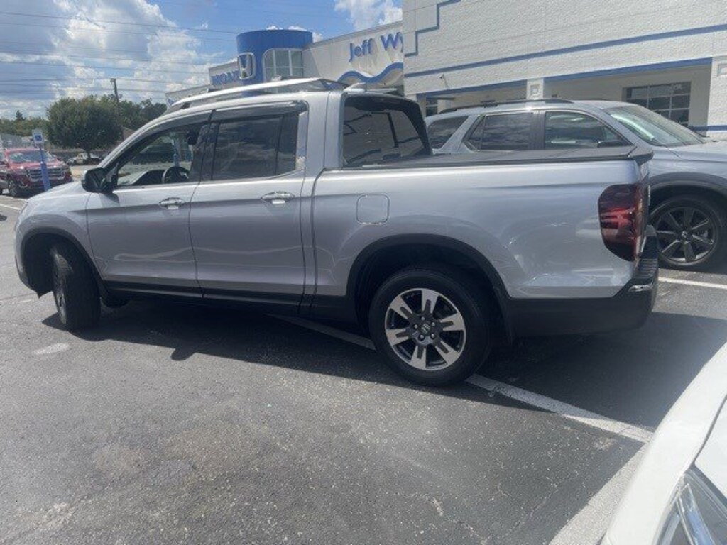 Used 2017 Honda Ridgeline RTL-E 4x4 Crew Cab 5.3 Bed Truck Crew Cab