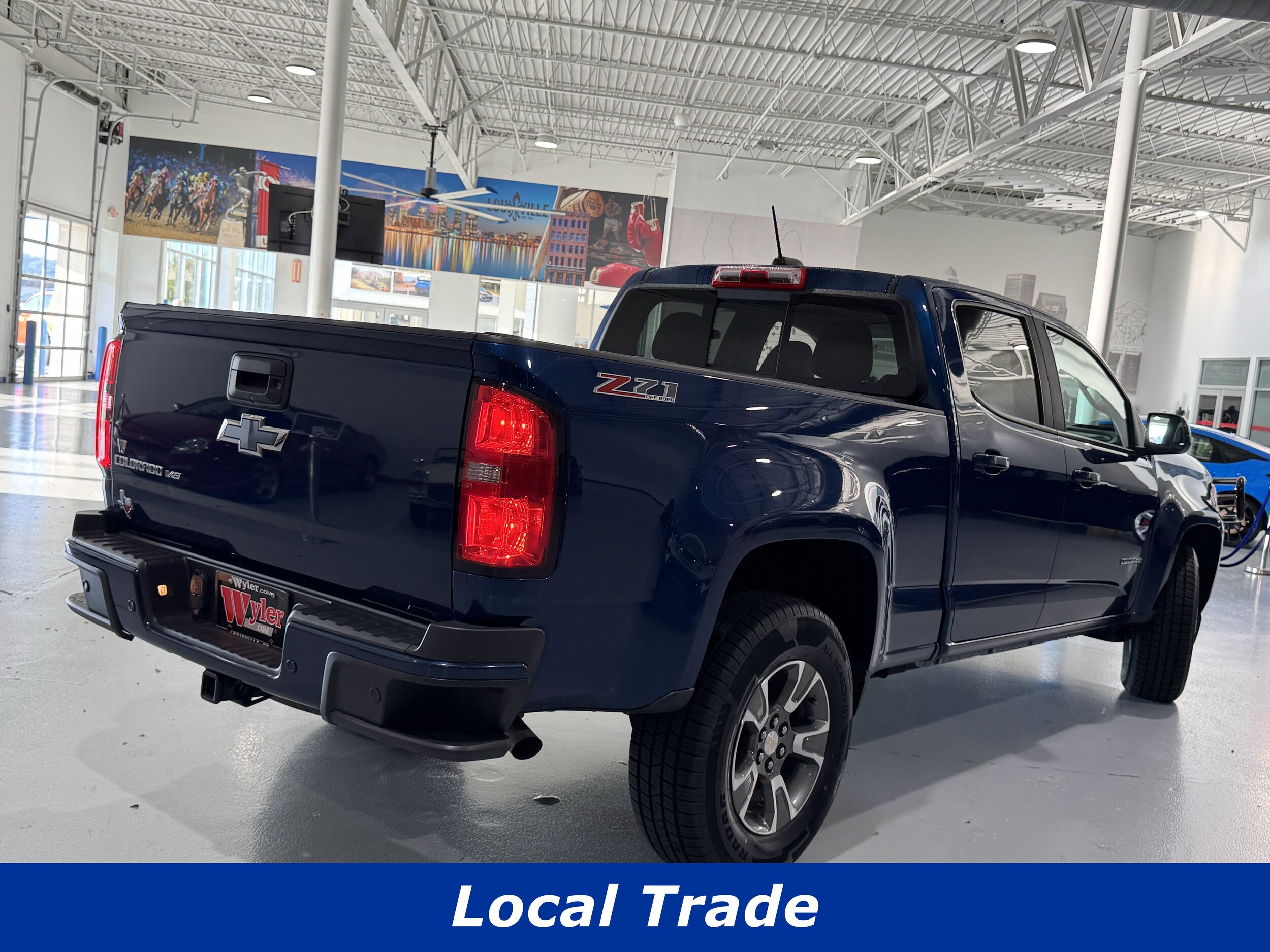2019 Chevrolet Colorado Z71 photo 2