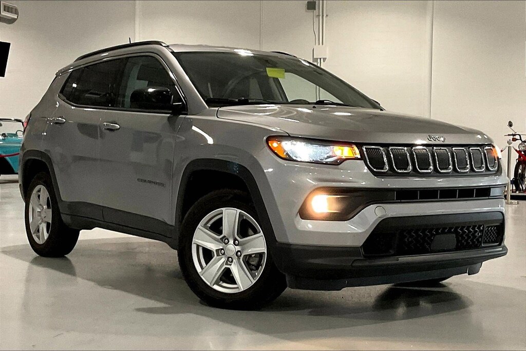 Used 2022 Jeep Compass Latitude 4x4 SUV