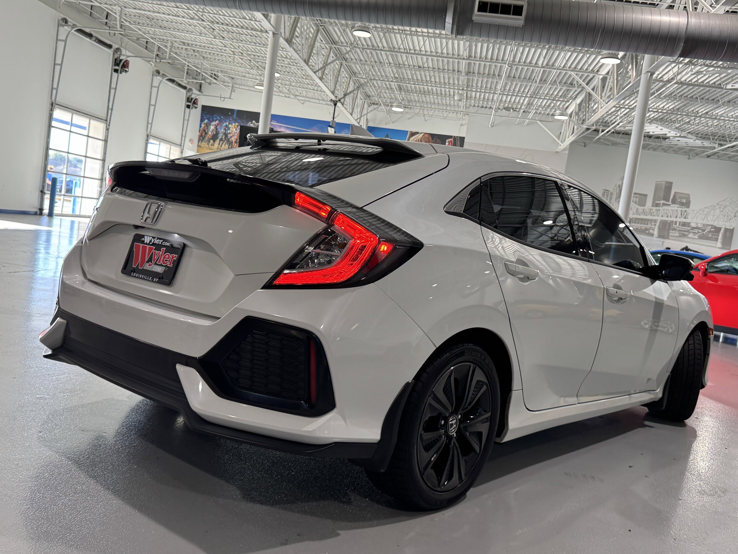 2019 Honda Civic Hatchback EX photo 3