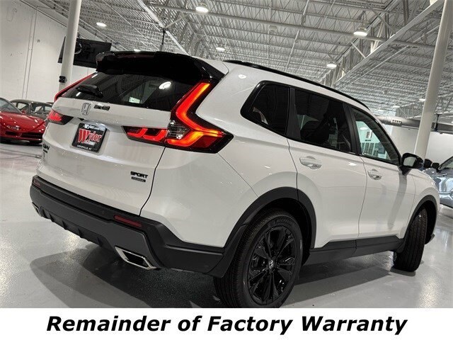 2026 Honda CR-V Hybrid Sport Touring photo 3