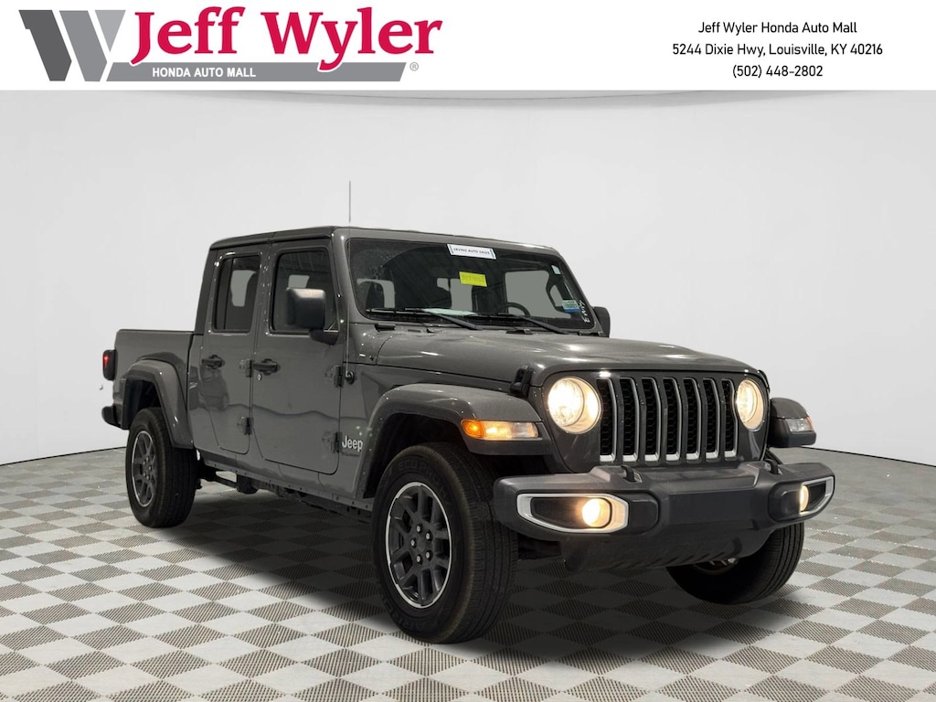 Used 2023 Jeep Gladiator Overland 4x4 *Ltd Avail* Truck Crew Cab