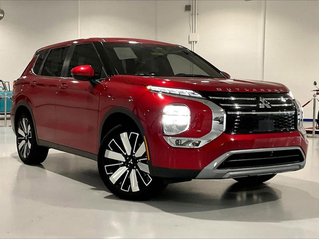 Used 2025 Mitsubishi Outlander SE S-AWC SUV