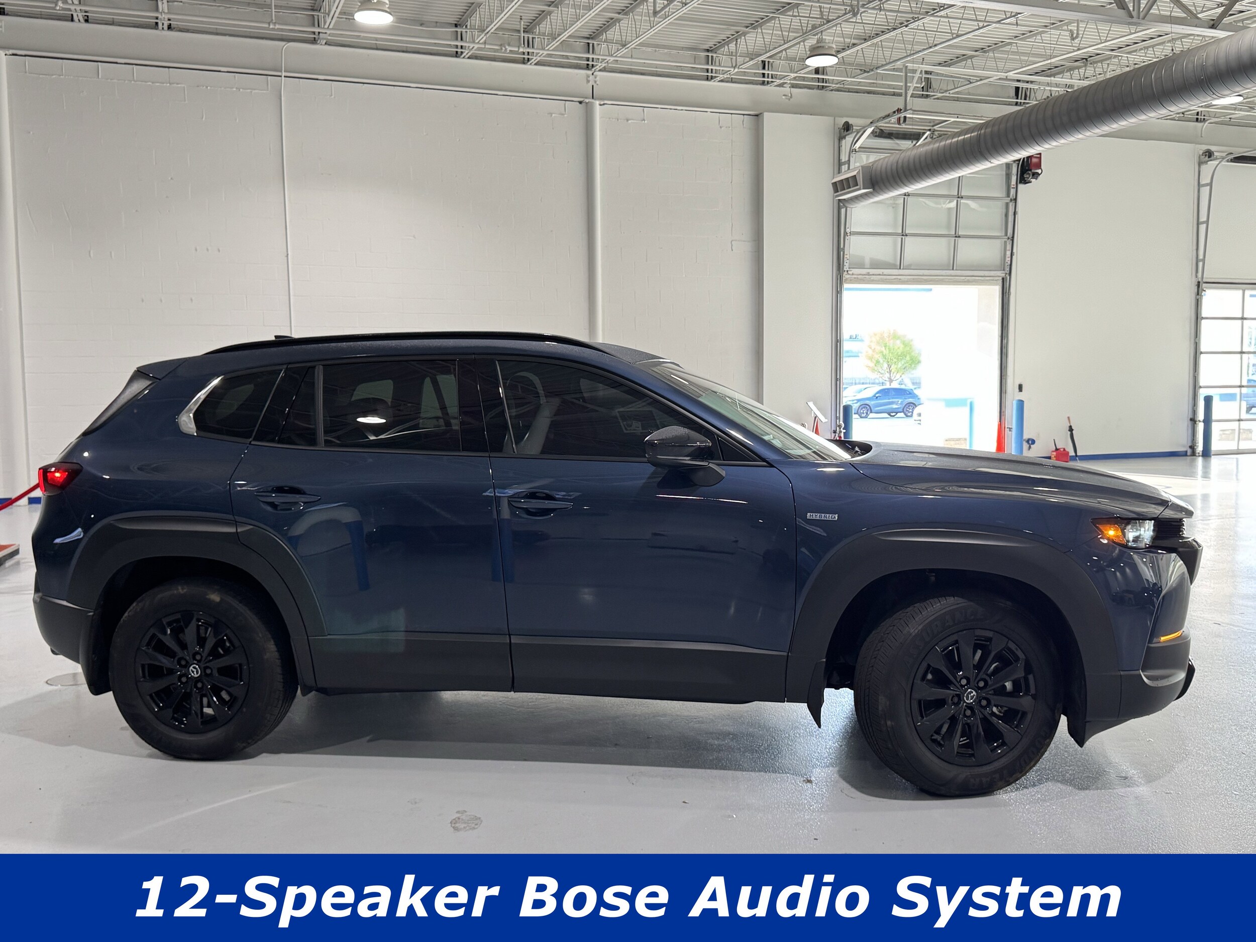 2025 Mazda CX-50 Premium photo 2