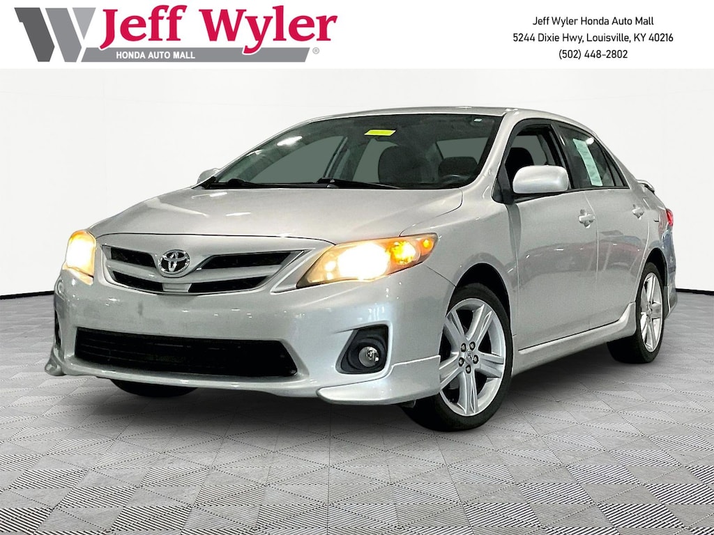 Used 2013 Toyota Corolla 4dr Sdn Auto S Sedan