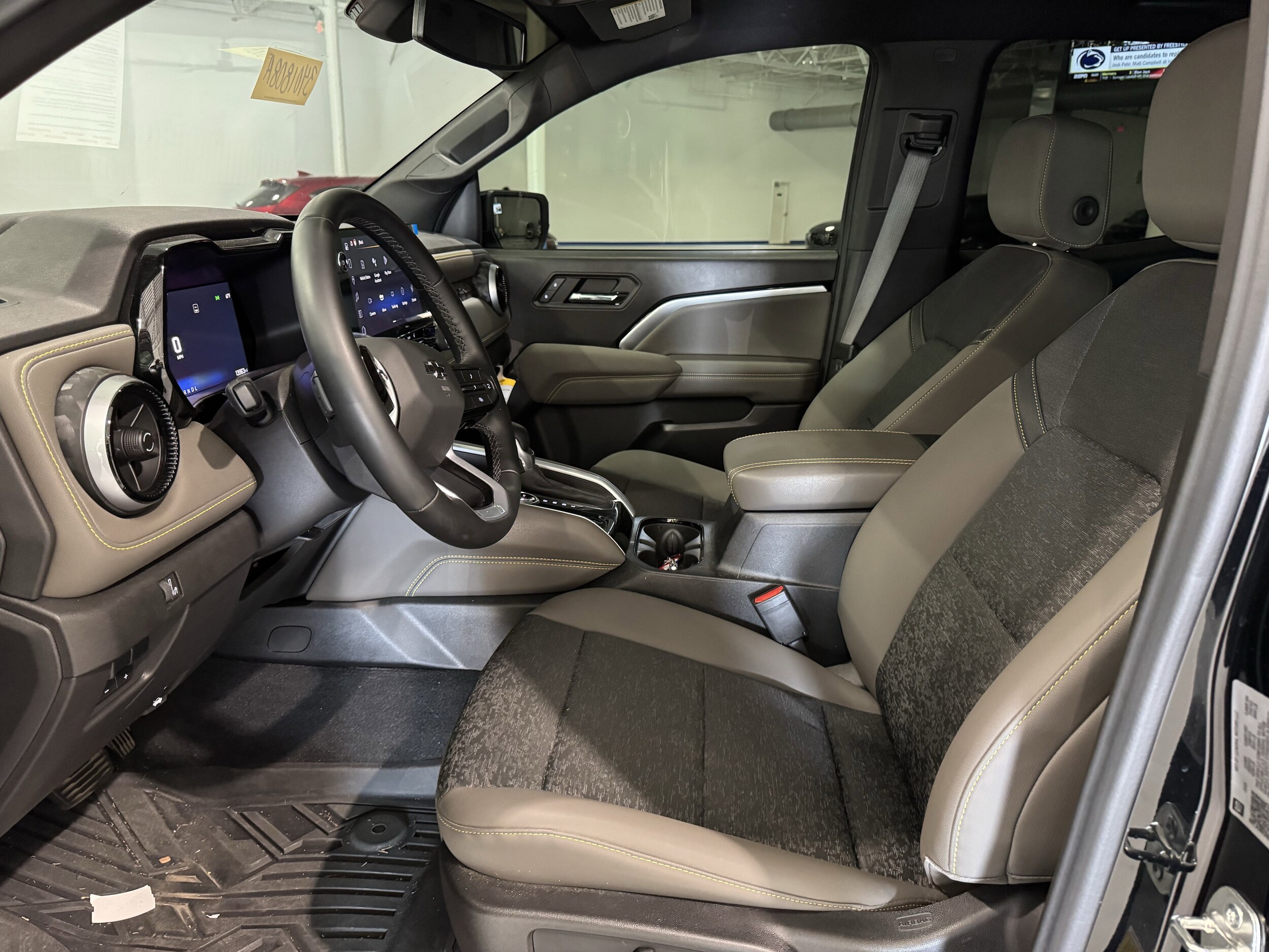 2024 Chevrolet Colorado ZR2 photo 3