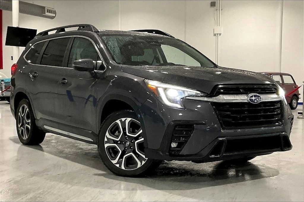 Used 2023 Subaru Ascent Limited 7-Passenger SUV