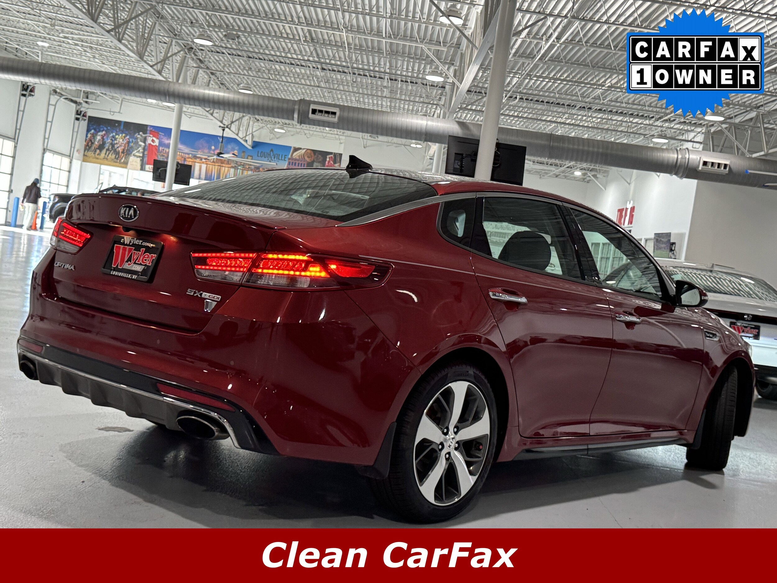 2018 Kia Optima SX photo 3