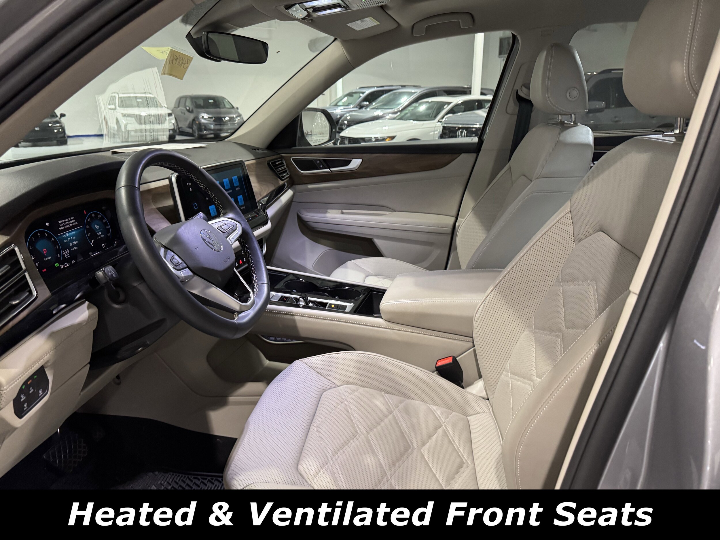 2024 Volkswagen Atlas SE Technology photo 3