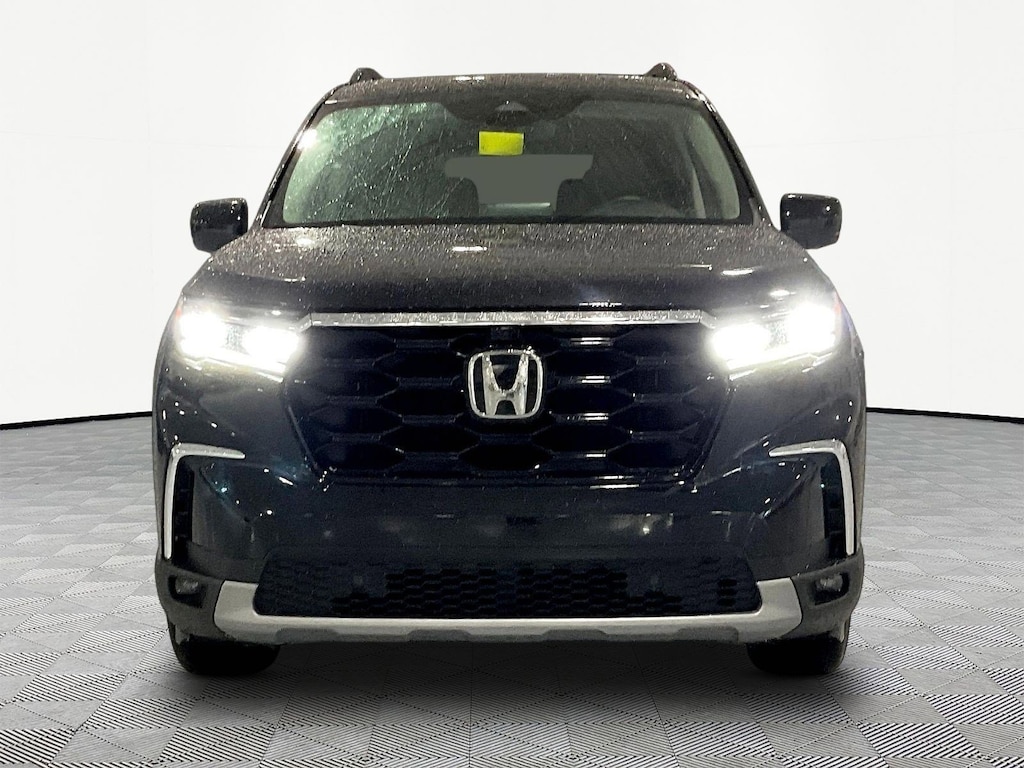 Used 2023 Honda Pilot Elite AWD SUV