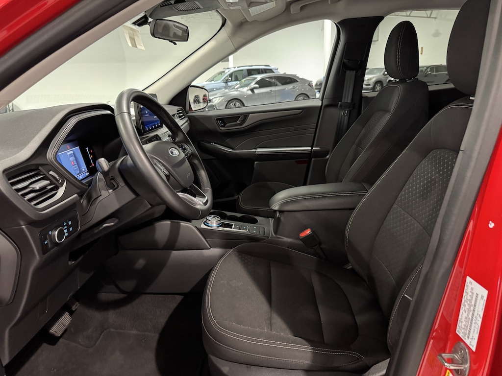 Used 2024 Ford Escape Active FWD SUV