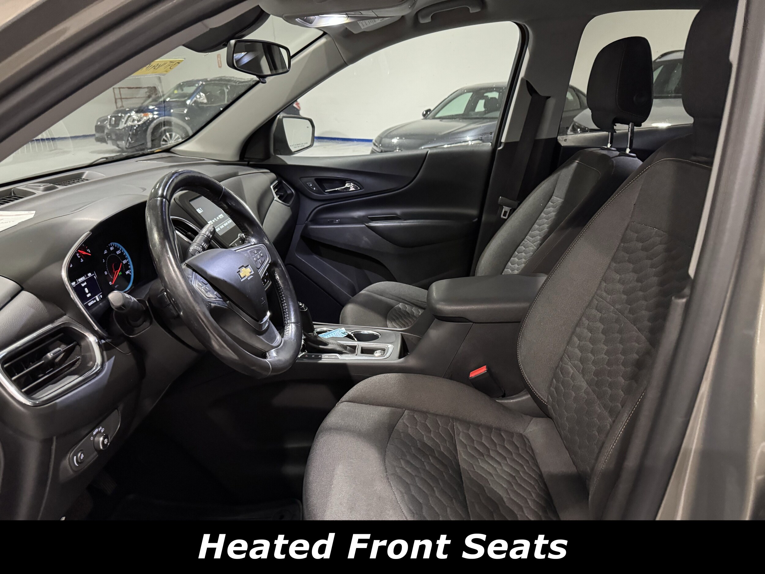 2018 Chevrolet Equinox photo 3