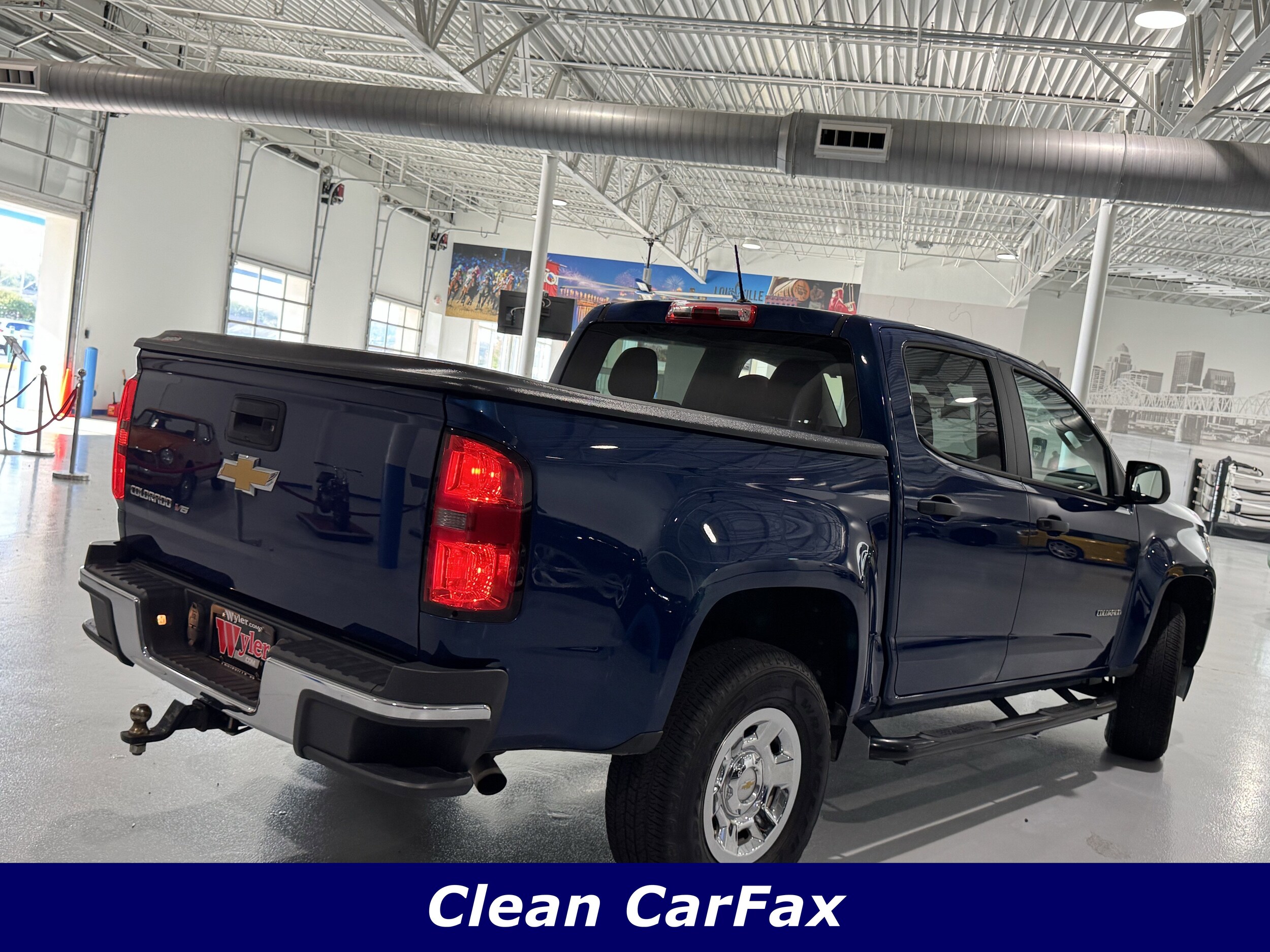 2019 Chevrolet Colorado Work Truck photo 2