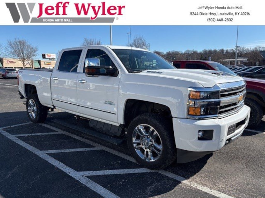 Used 2018 Chevrolet Silverado 2500HD 4WD Crew Cab 153.7 High Country Truck Crew Cab
