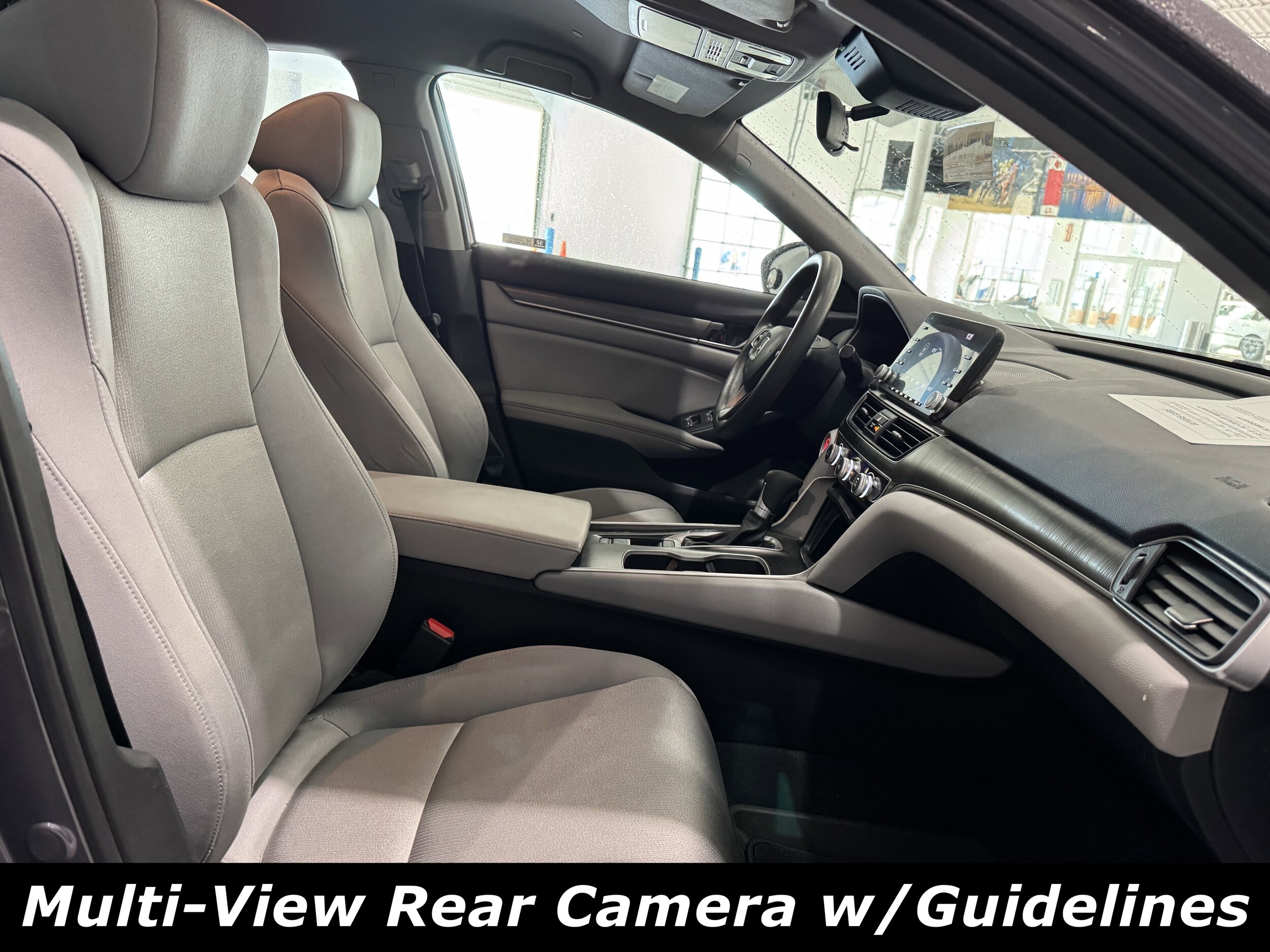 2018 Honda Accord LX 1.5T photo 4