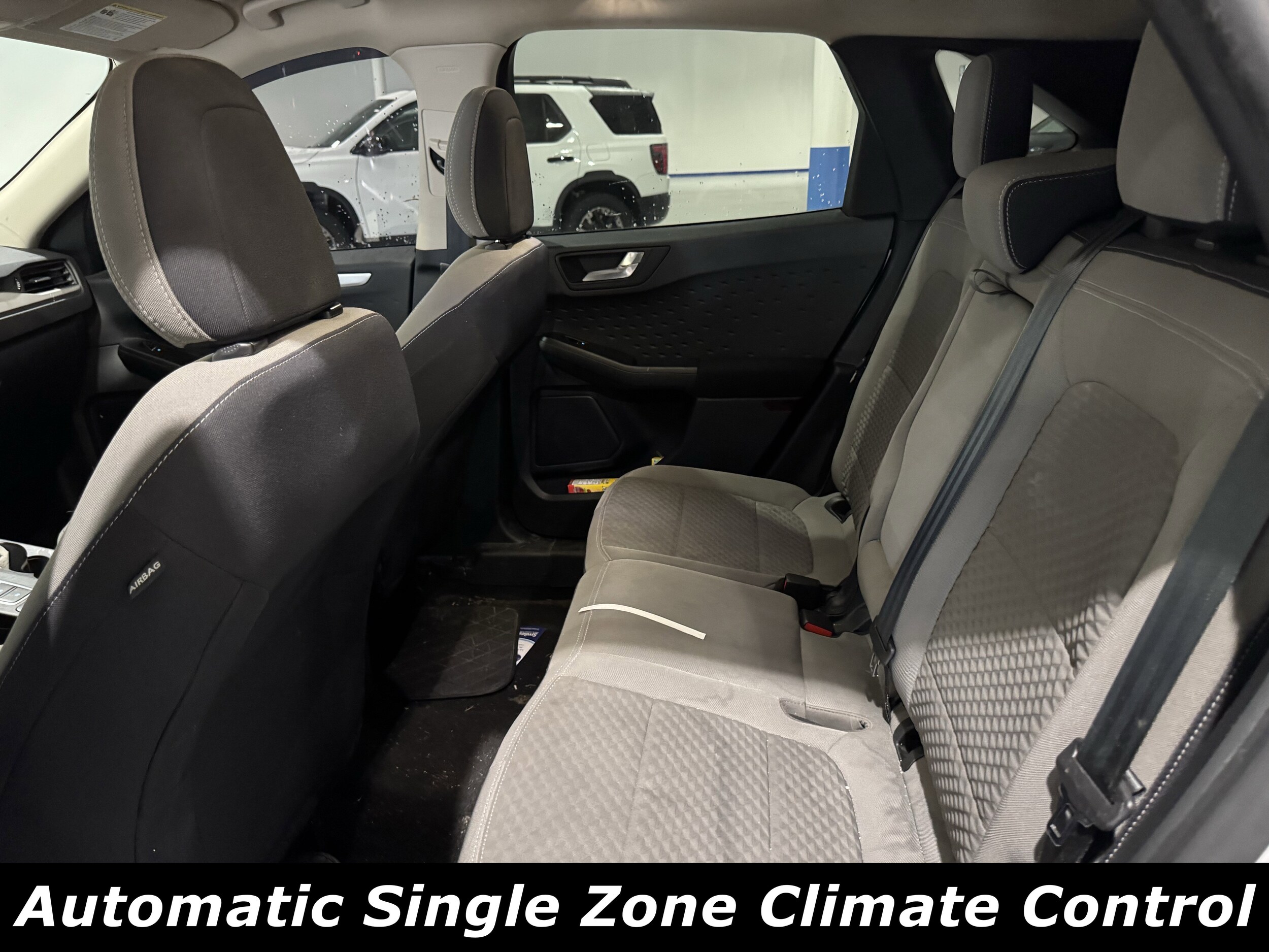 2020 Ford Escape SE photo 4