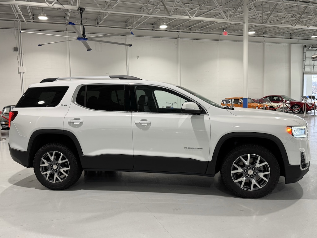 Used 2023 GMC Acadia AWD 4dr SLT SUV