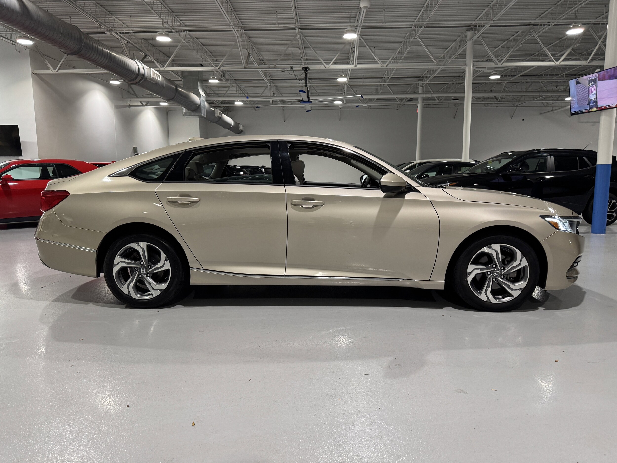 2020 Honda Accord EX 1.5T photo 3