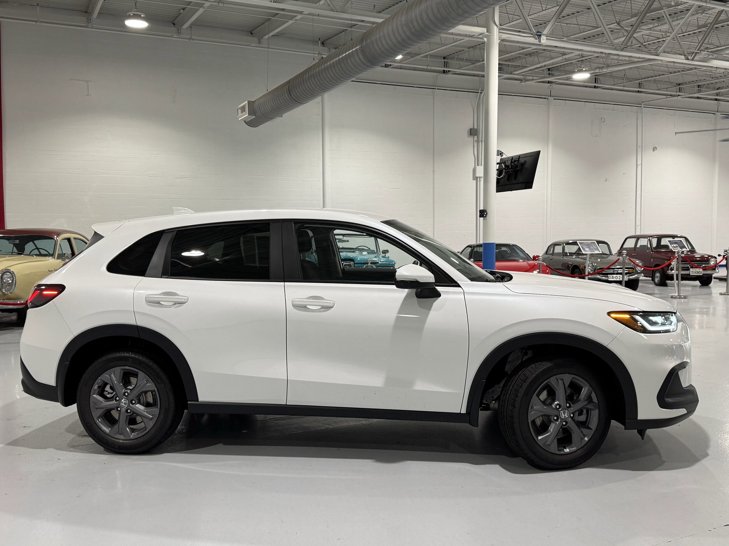 2026 Honda HR-V LX photo 3