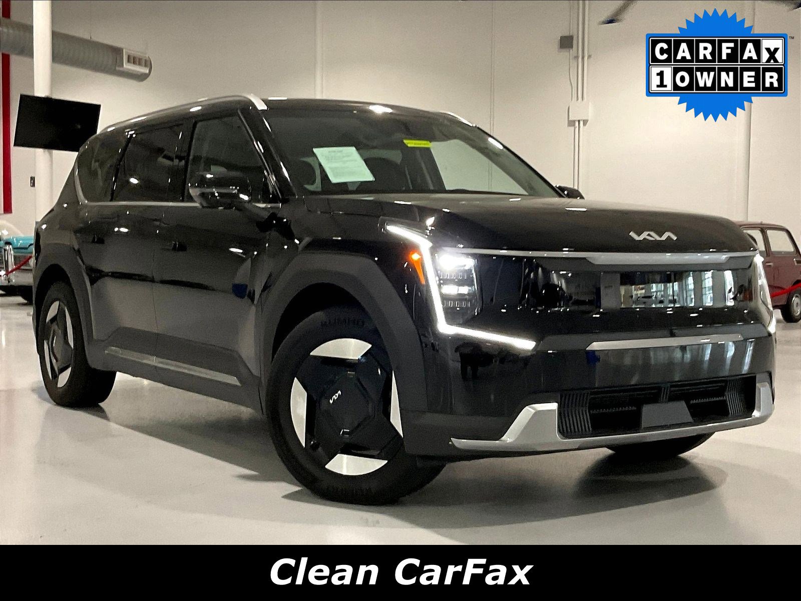 Used 2026 Kia EV9 Wind with VIN 5XYAFFS50TG006409 for sale in Louisville, KY