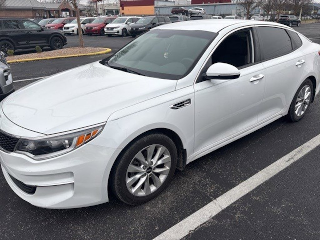 Used 2018 Kia Optima LX Auto Sedan