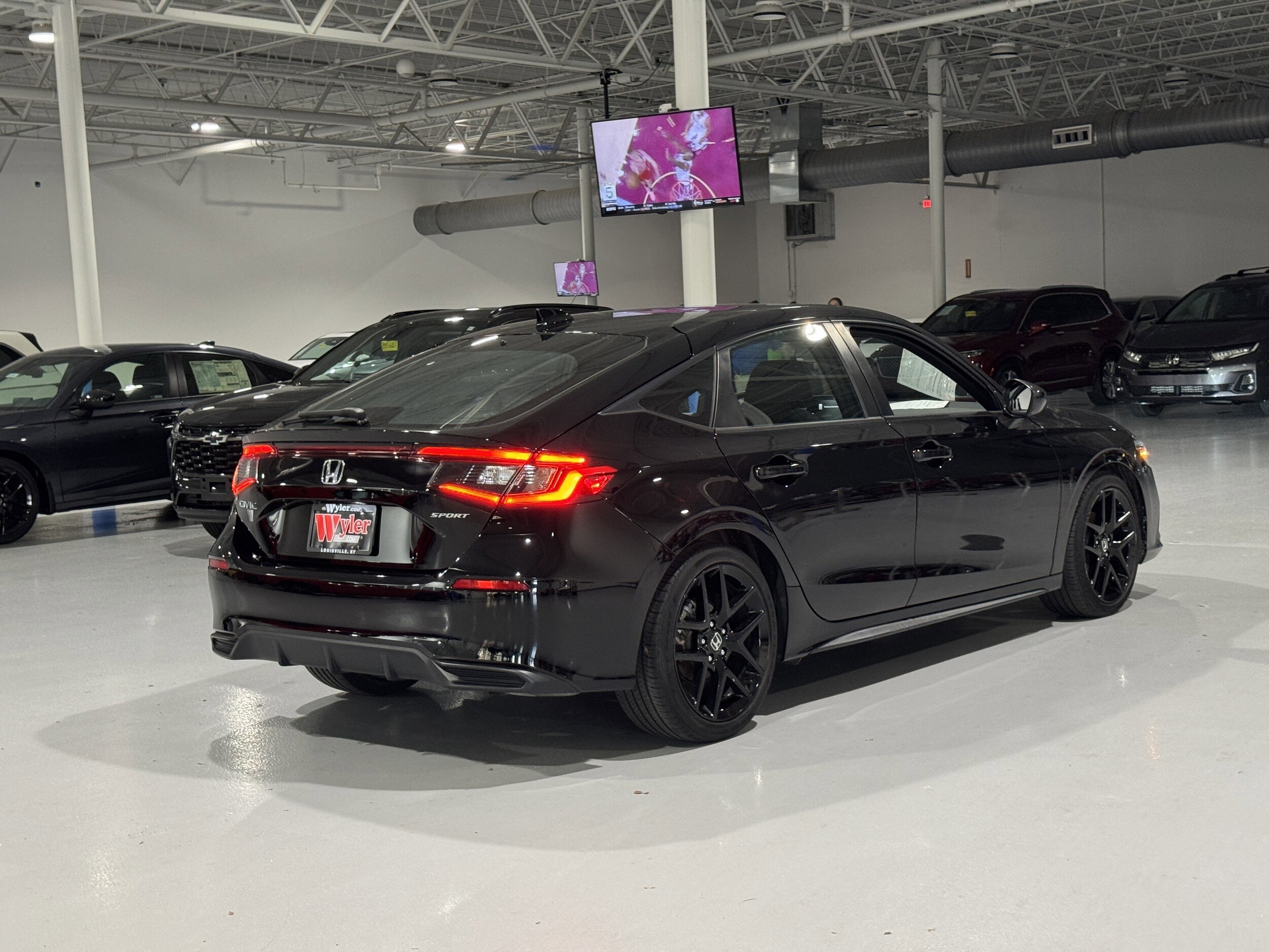 2023 Honda Civic Hatchback Sport photo 4