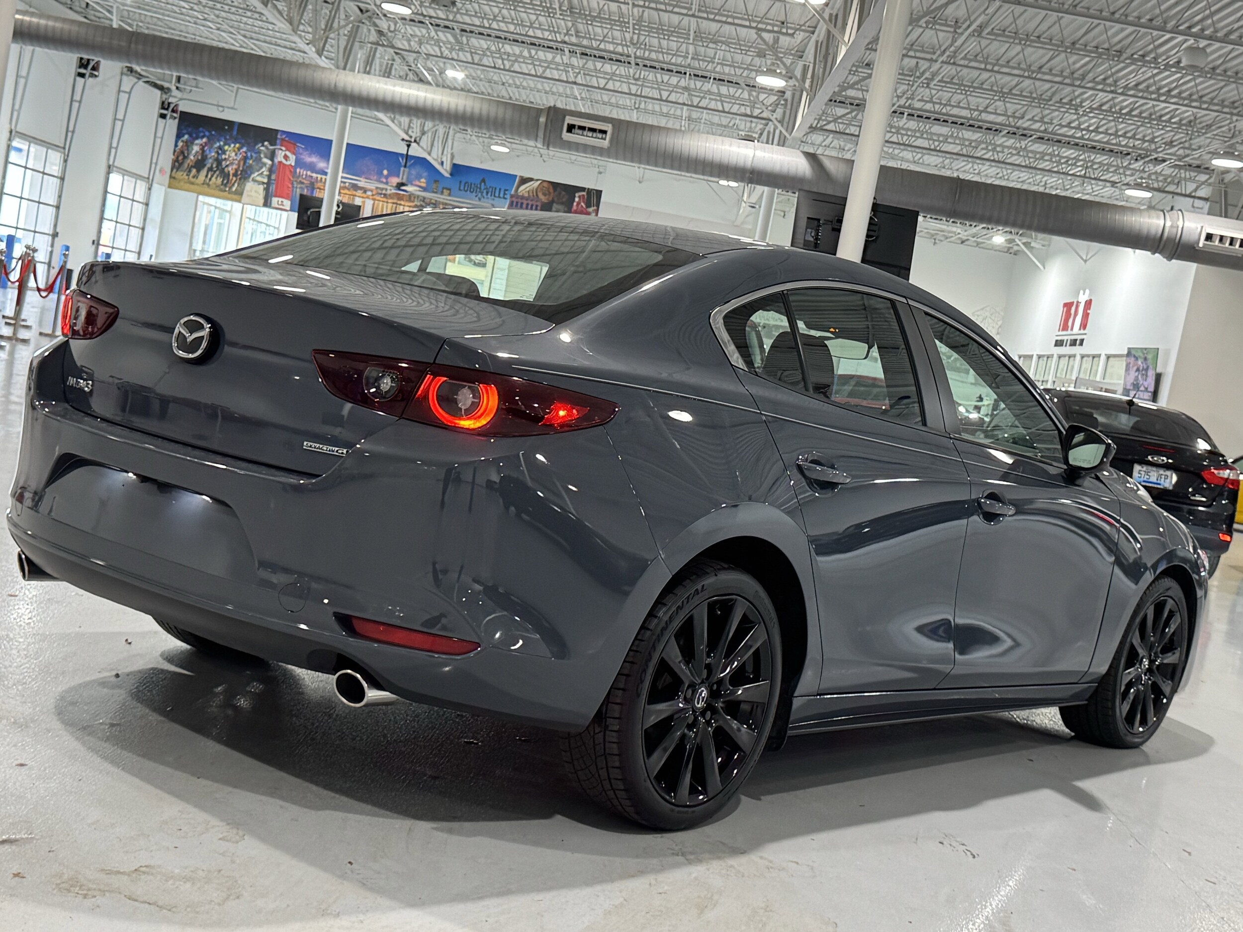 2023 Mazda Mazda3 Sedan 2.5 s Carbon photo 3