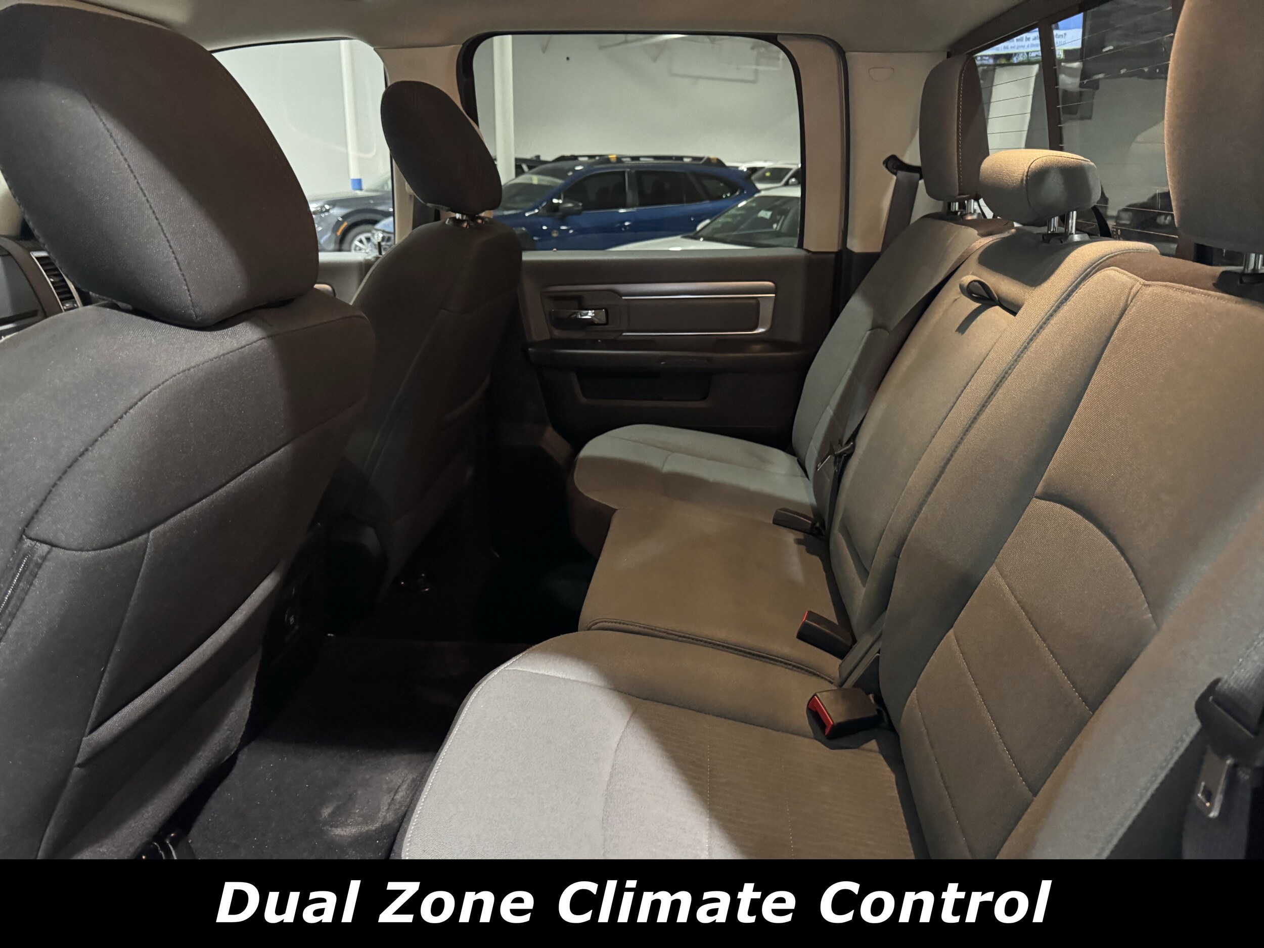 2023 Ram 1500 Classic SLT photo 4