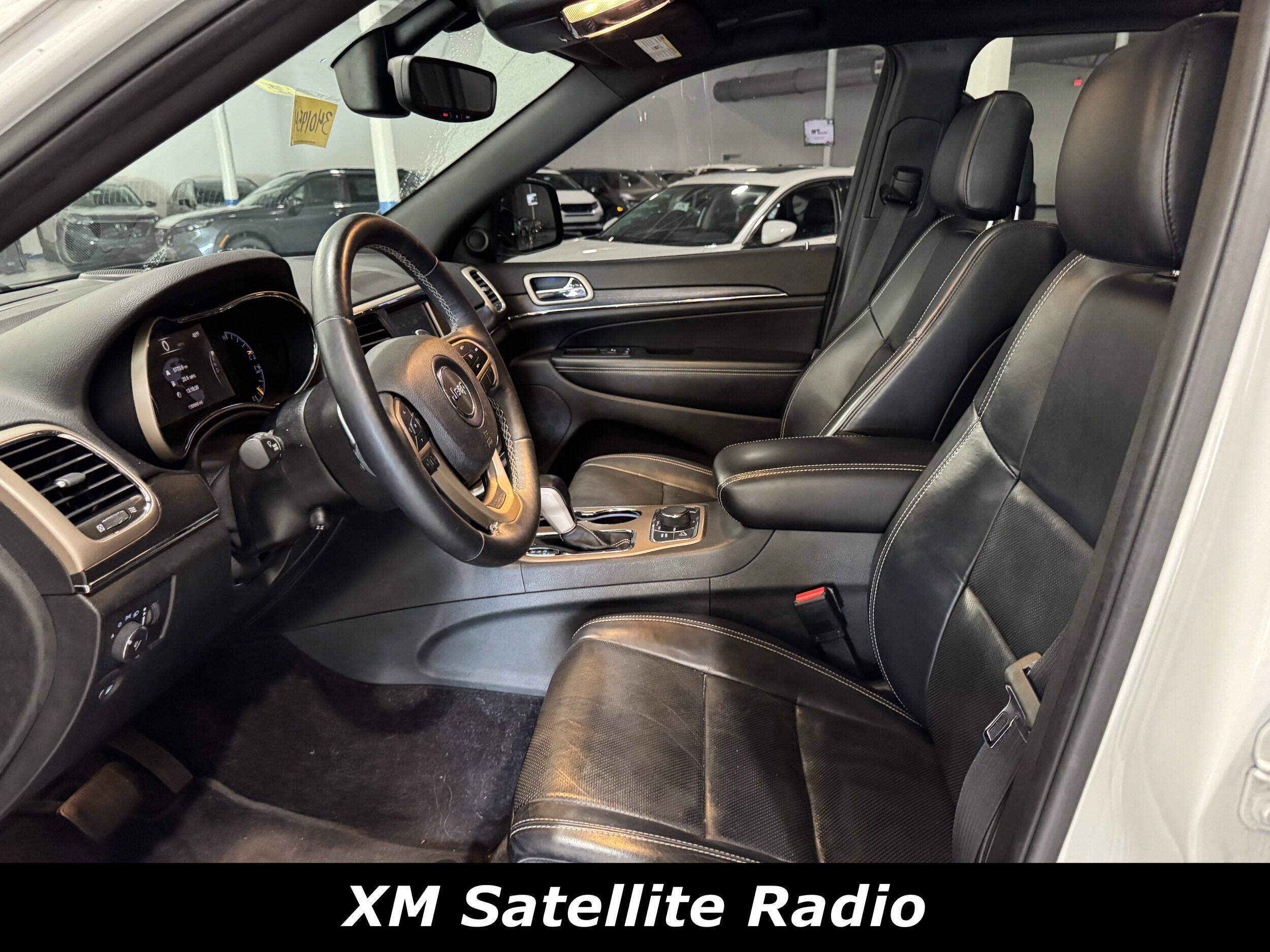 2017 Jeep Grand Cherokee Limited photo 3