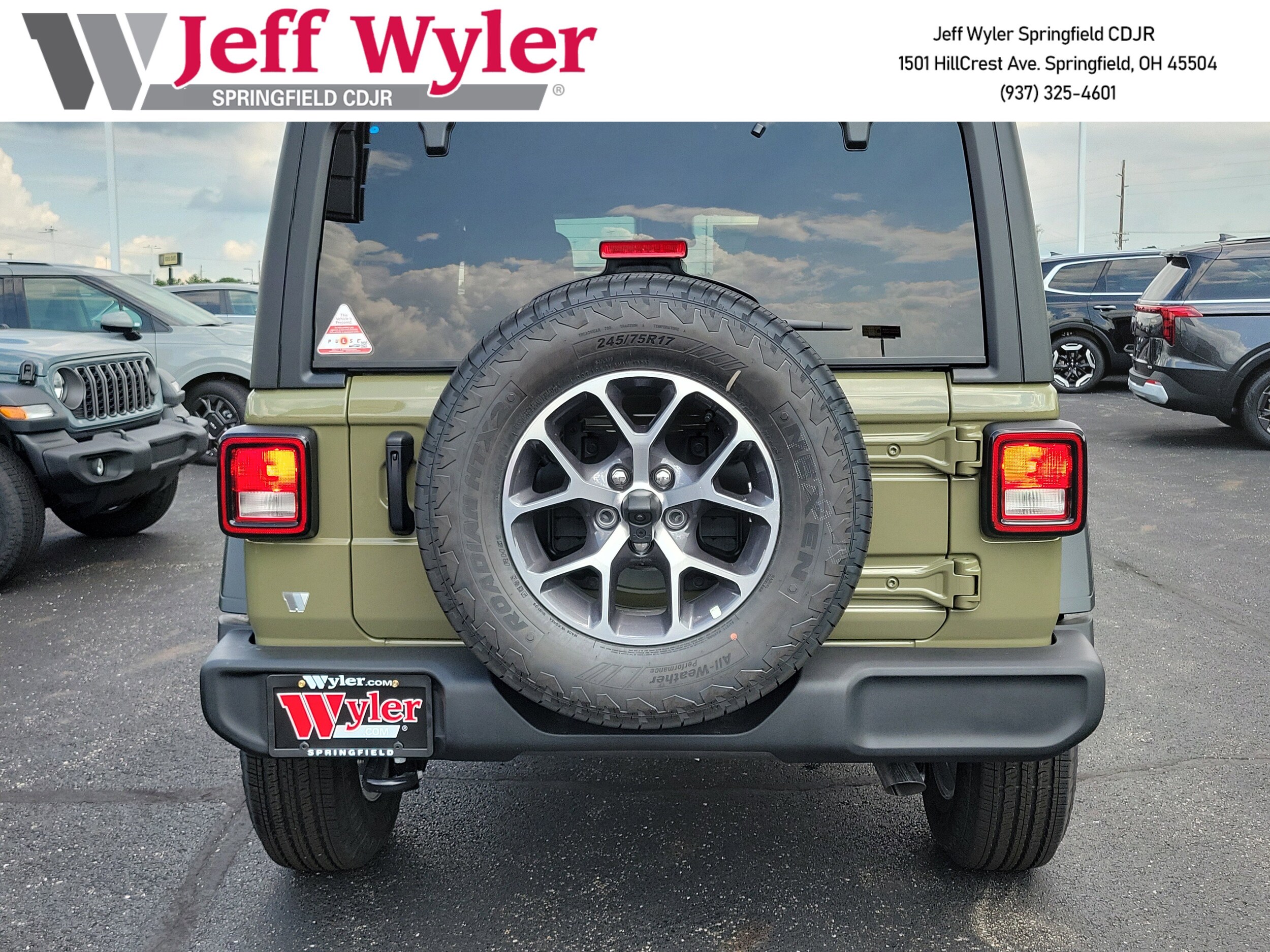 2025 Jeep Wrangler Sport S photo 4